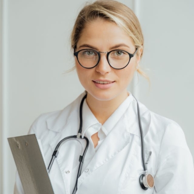 Physicians: Medical doctors who incorporate both conventional and alternative treatments to provide comprehensive care