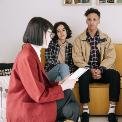 What happens in a relationship coaching session